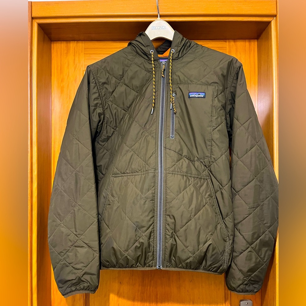 Patagonia Diamond Quilted Hooded Bomber Jacket - Army Green